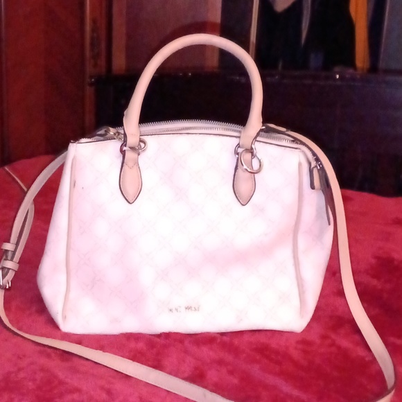 Purse - Picture 1 of 3